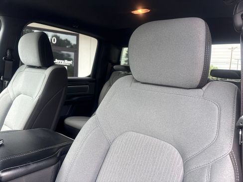 Used 2023 RAM 1500 Big Horn AWD/4WD image 3