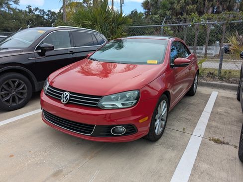 Used 2013 Volkswagen Eos Komfort FWD image 3