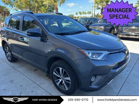 Used 2018 Toyota RAV4 XLE image 1