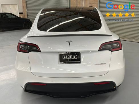 Used 2022 Tesla Model Y Performance AWD/4WD image 6