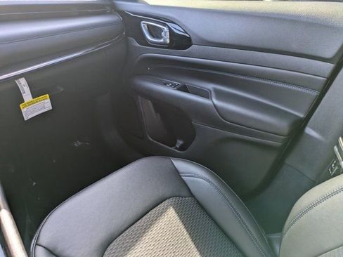 New 2026 Jeep Compass Latitude AWD/4WD image 15