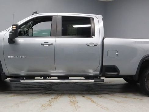 Used 2025 Chevrolet Silverado 3500 LT w/ Convenience Package AWD/4WD image 9