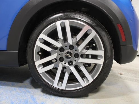 Certified 2025 MINI Cooper S image 21