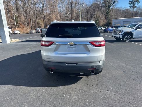 Used 2018 Chevrolet Traverse LT image 6