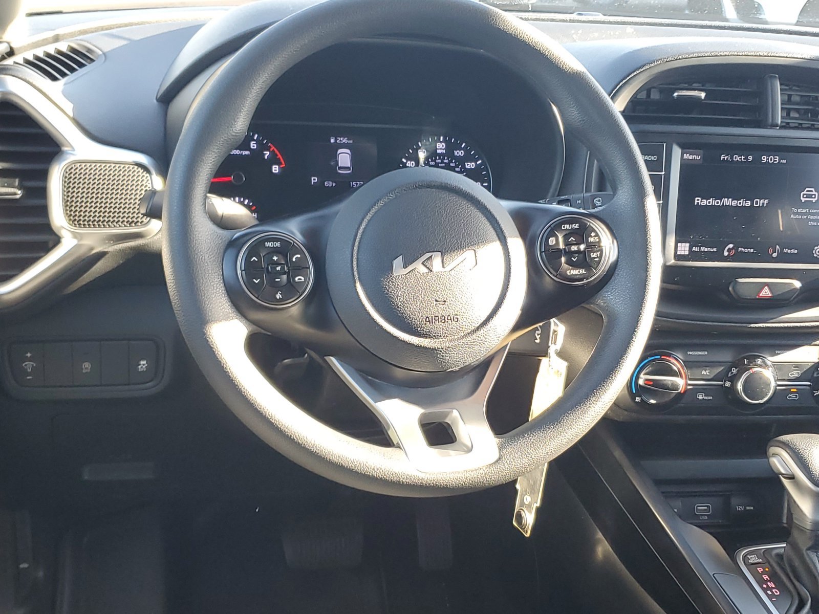 Used 2022 Kia Soul LX FWD image 11