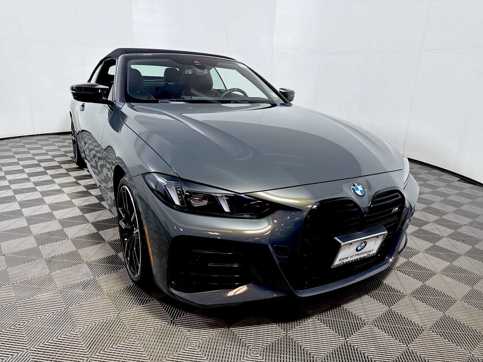 Used 2026 BMW 440i xDrive Convertible w/ Premium Package AWD/4WD image 2