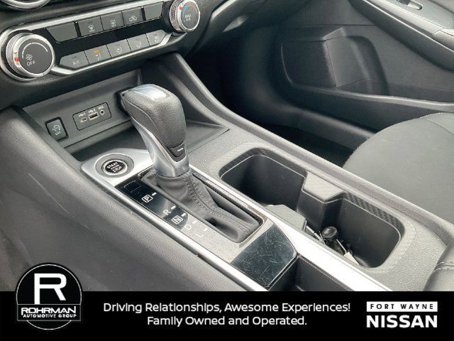 Used 2024 Nissan Sentra SV FWD image 25
