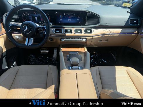 Certified 2025 Mercedes-Benz GLS 580 4MATIC image 2