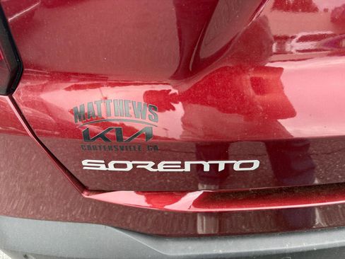 Used 2025 Kia Sorento EX w/ Panoramic Sunroof Package FWD image 13