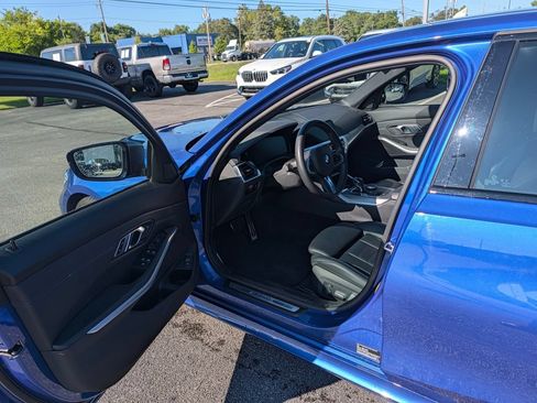 Used 2020 BMW M340i w/ Parking Assistance Package RWD image 6