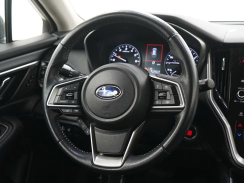 Used 2021 Subaru Outback Limited image 17