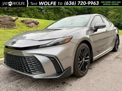 Used 2025 Toyota Camry SE w/ Multimedia Upgrade Package AWD/4WD image 1