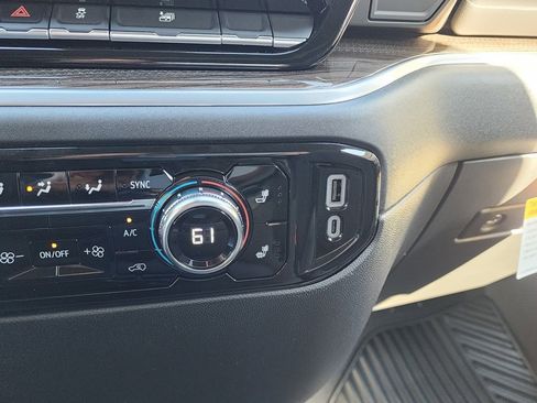 New 2026 GMC Sierra 1500 Elevation image 30