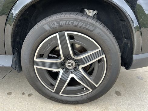Used 2024 Mercedes-Benz GLC 300 4MATIC image 13