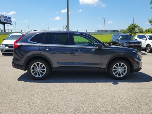 Used 2025 Honda CR-V EX image 10