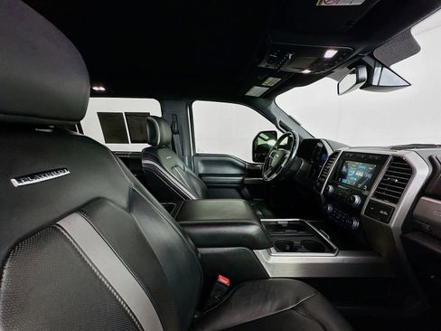 Used 2019 Ford F250 Platinum w/ Platinum Ultimate Package AWD/4WD image 30