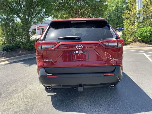 Used 2025 Toyota RAV4 XLE FWD image 7