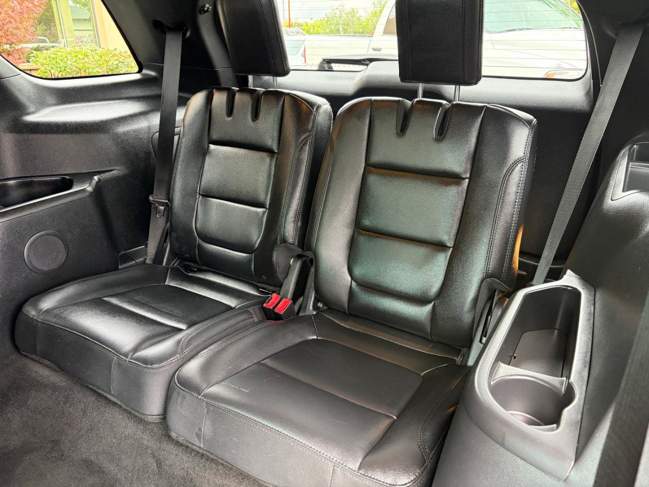 Used 2016 Ford Explorer XLT w/ Equipment Group 202A AWD/4WD image 6