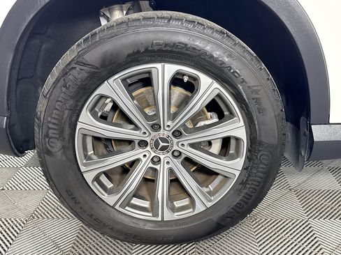 Used 2023 Mercedes-Benz GLC 300 image 30
