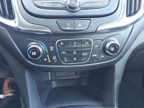 Used 2024 Chevrolet Equinox LT image 16