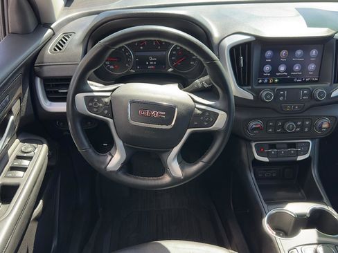 Used 2024 GMC Terrain SLT AWD/4WD image 11