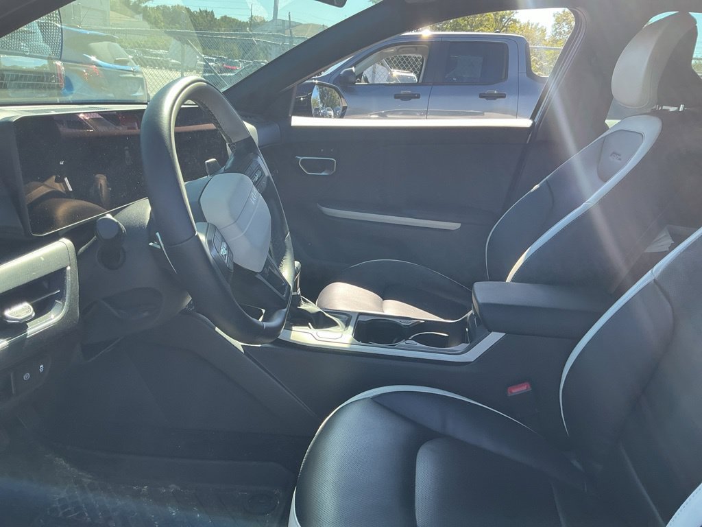 Used 2025 Kia K4 GT-Line w/ GT-Line Premium Package FWD image 17