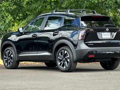 New 2026 Nissan Kicks SV AWD/4WD image 6