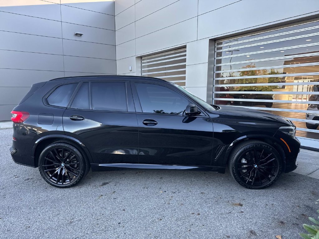 Used 2023 BMW X5 xDrive40i w/ M Sport Package AWD/4WD image 8