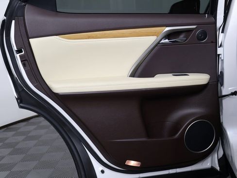 Used 2020 Lexus RX 450hL AWD w/ Premium Package image 14