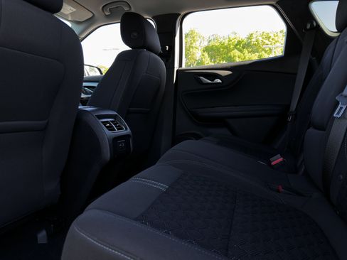Used 2021 Chevrolet Blazer LT FWD image 30