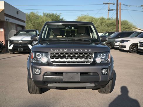 Used 2016 Land Rover LR4 HSE AWD/4WD image 2