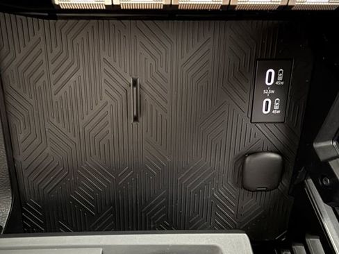 Used 2024 Toyota Tacoma SR image 19