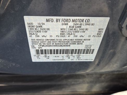 Used 2025 Ford Explorer ST-Line AWD/4WD image 19