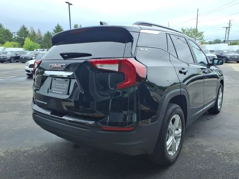 Used 2022 GMC Terrain SLE w/ Driver Convenience Package FWD image 6