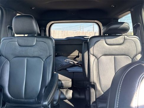 Used 2023 Jeep Grand Cherokee L Overland image 30