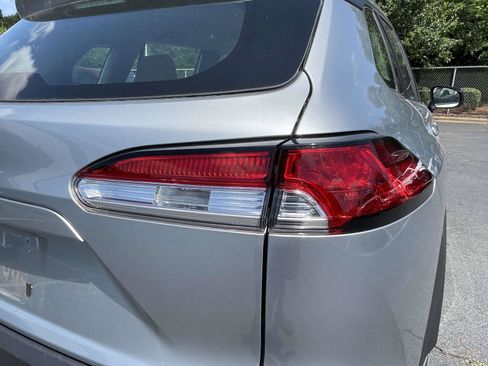 Used 2023 Toyota Corolla Cross L FWD image 15