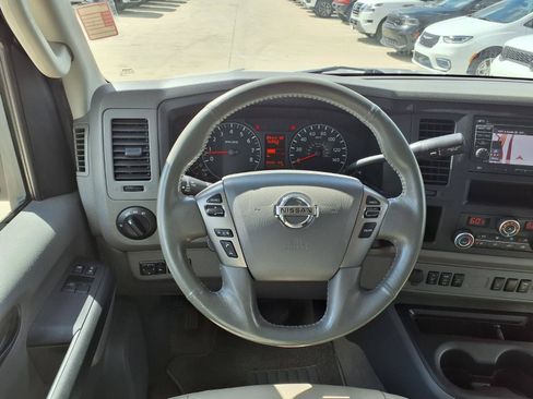Used 2013 Nissan NV 3500 SL w/ Technology Pkg RWD image 16