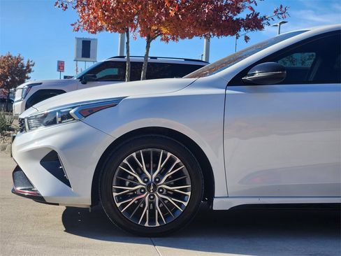 Certified 2022 Kia Forte GT-Line w/ GT-Line Premium Package image 7