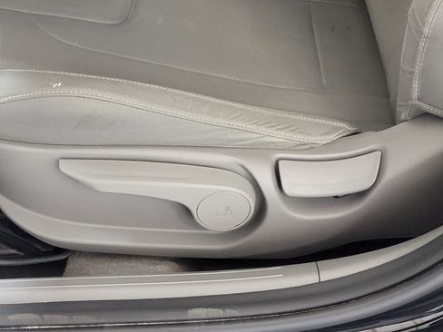 Used 2024 Hyundai Elantra SEL FWD image 15