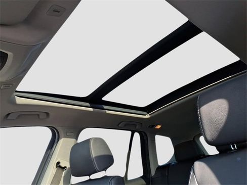 Used 2017 BMW X3 xDrive28i image 16