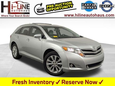 Used 2014 Toyota Venza XLE image 1