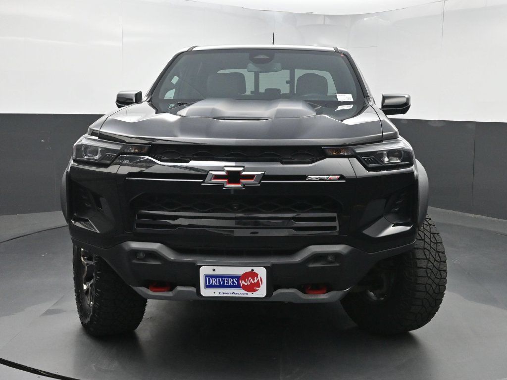 Used 2023 Chevrolet Colorado ZR2 w/ ZR2 Convenience Package III AWD/4WD image 40