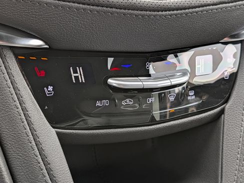 New 2026 Cadillac XT5 Sportv w/ LPO, Floor Liner Package AWD/4WD image 21