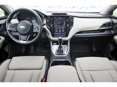 Certified 2025 Subaru Outback Limited AWD/4WD image 9