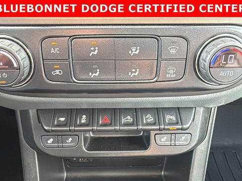 Used 2019 Chevrolet Colorado Z71 AWD/4WD image 19