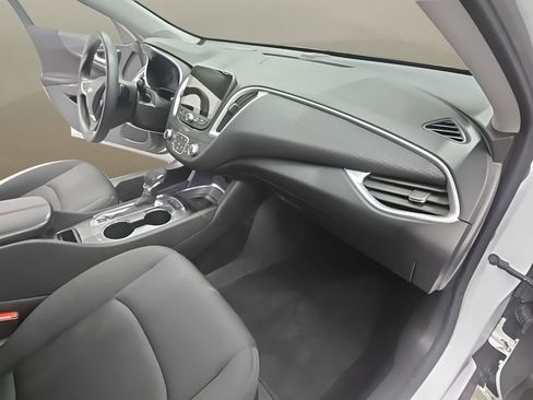 Used 2024 Chevrolet Malibu LT FWD image 17