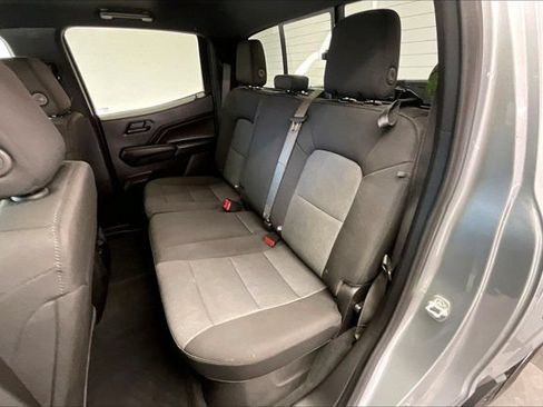 Used 2025 Chevrolet Colorado W/T AWD/4WD image 19