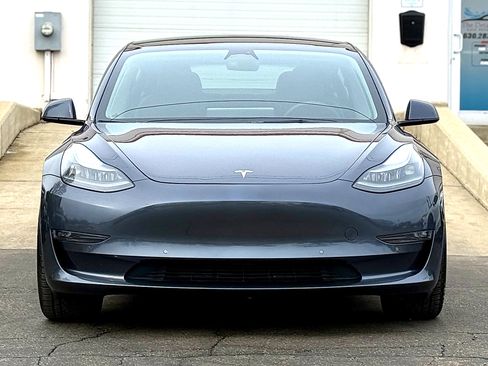 Used 2022 Tesla Model 3 Performance image 2