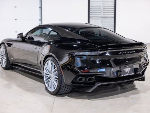 Used 2022 Aston Martin DBS Superleggera RWD image 7