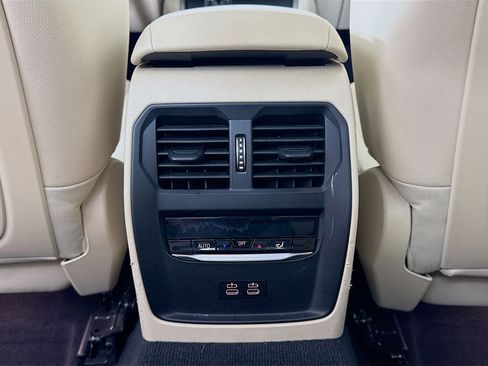 Used 2022 BMW 330i Sedan w/ Premium Package 2 image 27